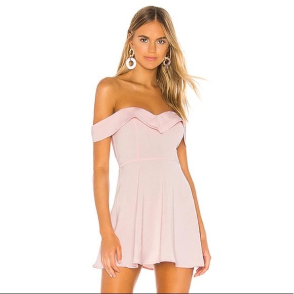 superdown Dresses & Skirts - Superdown Sybil Off The Shoulder Mini Dress Blush